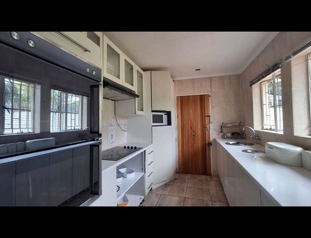 3 BEDROOM HOUSE FOR SALE IN BIRCH ACRES